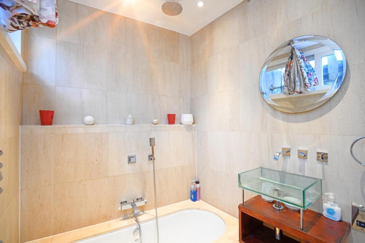 Luxury Massive Townhouse By Harrods Apartment Londra Exterior foto